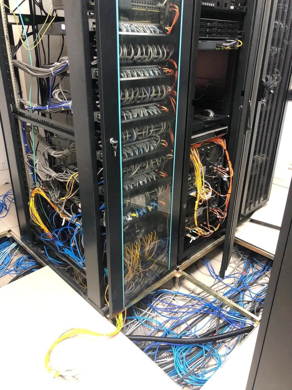 現代化大樓的光纖融合之道 機房系統集成與智能弱電工程的實踐闡釋